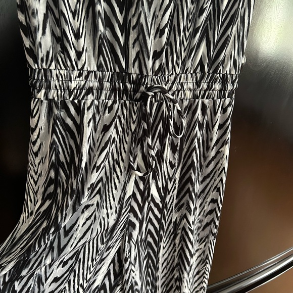 Calvin Klein jumpsuit Sz 8. SO COMFY!! - Picture 2 of 2